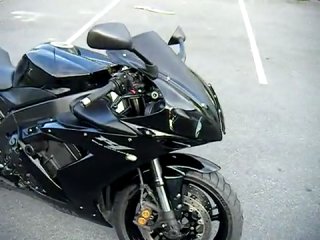 yamaha r1